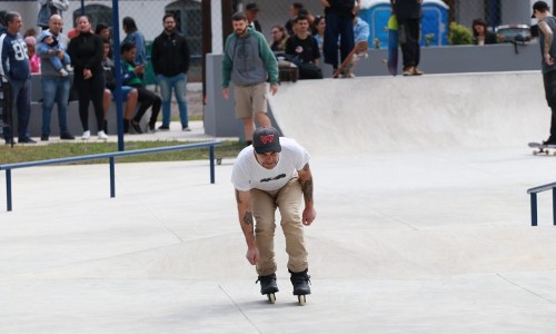  Vassouras inaugura moderna pista de skate